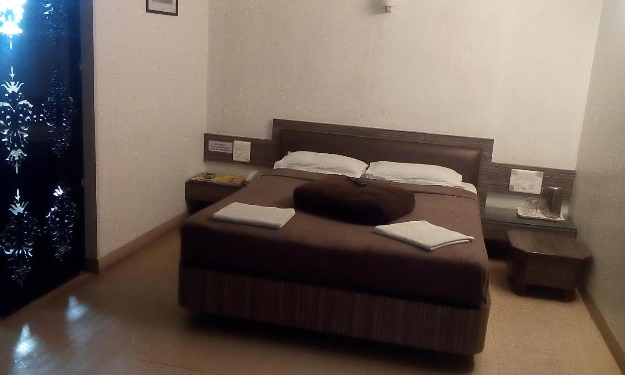 Hotel Rama Executive Mahābaleshwar Exteriör bild