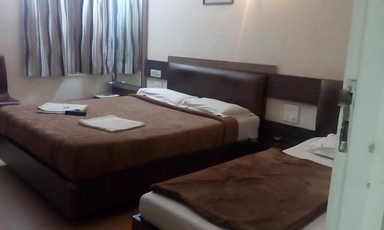 Hotel Rama Executive Mahābaleshwar Exteriör bild